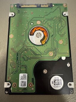 HGST 500 GB SATA 2,5'' disk - 2