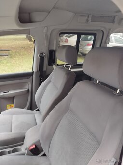 Predám Volkswagen Caddy MAXI 20 TDI rok.2010 - 2