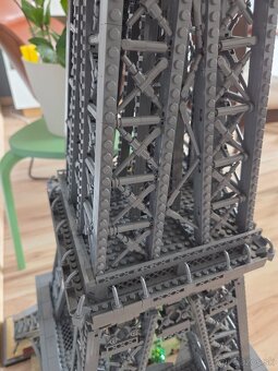 LEGO Icons Eiffel Tower 10307 - Eiffelova veža - 2