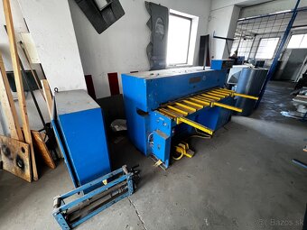 Tabuľové elektrické nožnice na delenie plechu. - 2