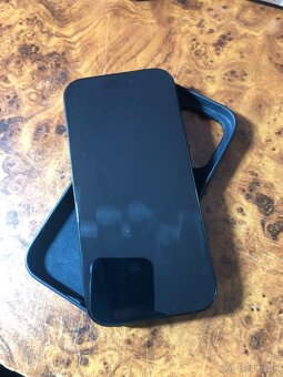 Predám iPhone 16 pro, 128gb, Black Titanium - 2