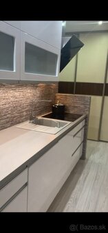 3-Izbový,prerobený a zariadený byt v centre mesta Bardejov - 2