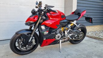 Ducati Streetfighter V2 - 2