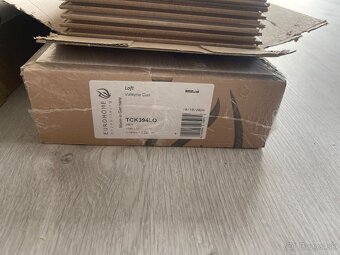 Laminatová podlaha a lišty - 2