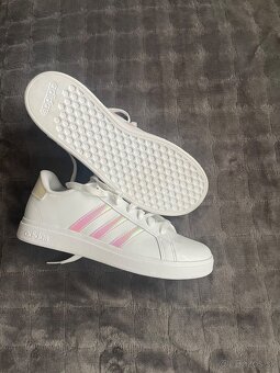 Adidas - 2