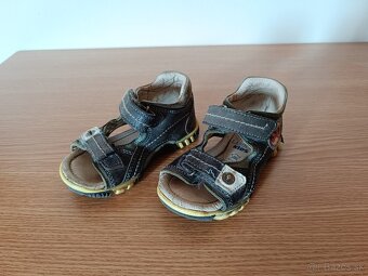 Kožené sandálky Lasocki, veľkosť 21 a 22 a tenisky - 2