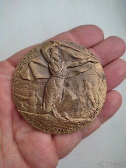 Medaila 1944 SNP Na pamat padlym - 2