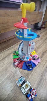 Paw Patrol – originálna veža + 9 autíčok a 8 figúrok + figúr - 2