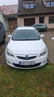 Opel astra sport tourer J kombi turbo - 2
