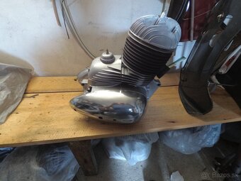 Motor jawa 250 353 - 2