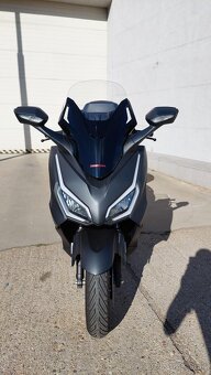 HONDA FORZA 125 SPECIAL EDITION - 2