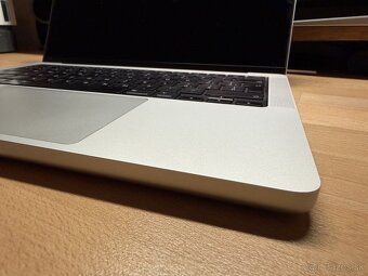 Predám MacBook Pro 14" (M1 Pro) – 16 GB RAM / 1 TB SSD - 2