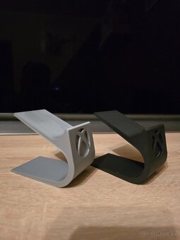 Stojan na X-box joystick - 2