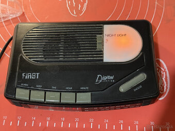 Digitálny rádiobudík Fiast - 2