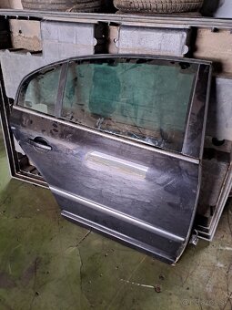 Dvere Škoda Superb 1 Čierne - 2