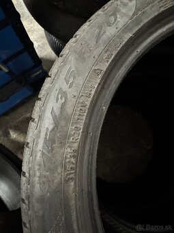 BMW X5 R20 zimne gumy - 2