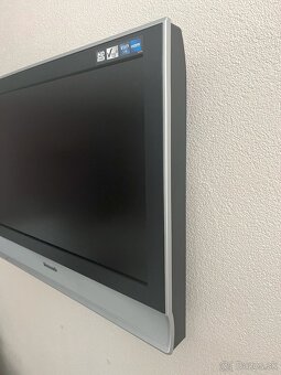 TV Panasonic s držiakom na stenu - 2