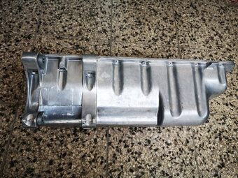 olejova vana CITROEN FIAT PEUGEOT 9631816980 0301.H9 - 2