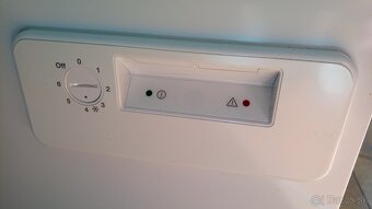 truhlicový mraziak Electrolux EC2233AOW1, 223 l, 40 dB, A+++ - 2