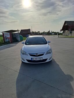 Opel Astra J - 2