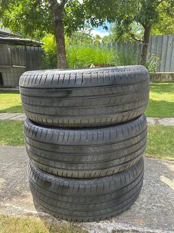 245/50 R19 105w - 2