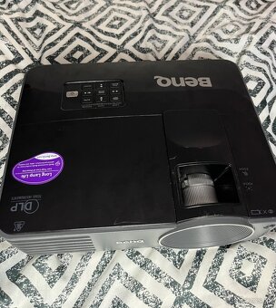 Predám pojektor BenQ MX503 - 2