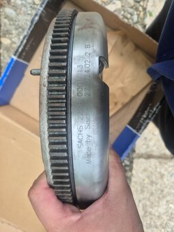 Zotrvačník SACHS 2294 000 113 pre 2.0 tdi - 2