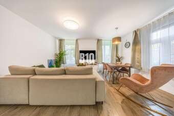 2,5 IZBOVÝ BYT VO VNÚTROBLOKU IDEÁLNY NA INVESTÍCIU - ul. JE - 2