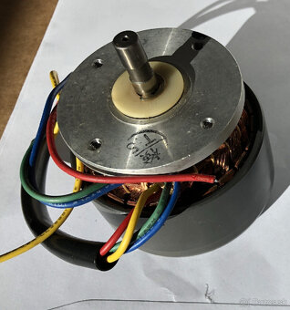 REEL motor Akai 24XO-TD     - prvy - - 2