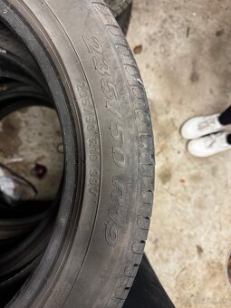 Pirelli 235/50 R19 - 2