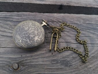 Bronzové vreckové hodiny - 2