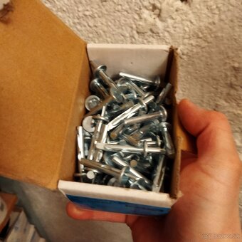 traverza do priecky, sadrokarton,CD profil,spojky,dvierka - 2