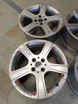 Elektróny 4x100 r16 - 2