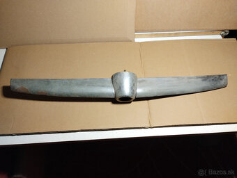 Tatra 603-lišta do zadného nárazníku - 2