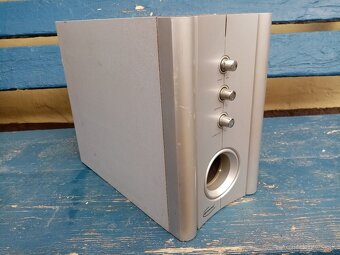 subwoofer-reproduktor - 2