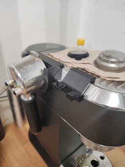 Držiak originálneho tamperu Delonghi Dedica - 2
