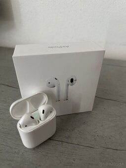 Apple AirPods - 2