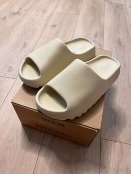 Yeezy Slide Bone - 2