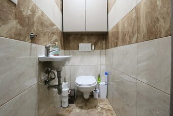 2 izbový byt s parkovaním, terasou a pekným výhľadom na Kram - 2