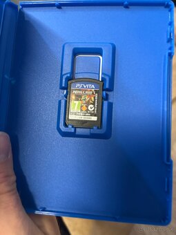 Ps vita 4x hry - 2
