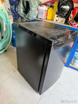 CHLADNICKA LIEBHERR Čierna - 2