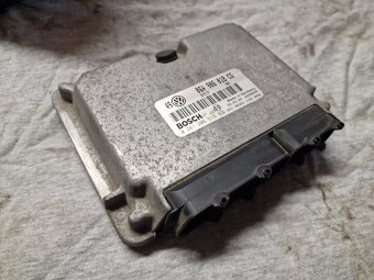 Riadiaca jednotka motora (ECU) 1.8T 110kw ARZ - 2