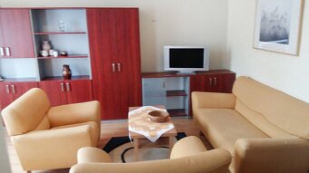 Ponúkame na prenájom 2 izbový na Srbskej ulici. - 2