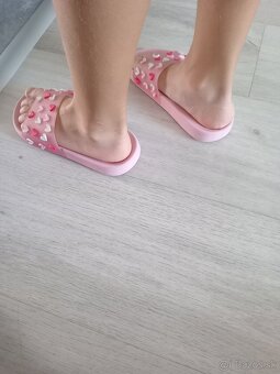 Dievčenské šľapky veľ. 30 - 2