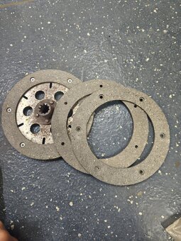 Lamela spojky škoda - 2