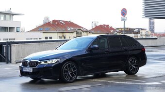 BMW 530i xDrive Laser, Adaptive Drive, 19", Harman/Kardon - 2