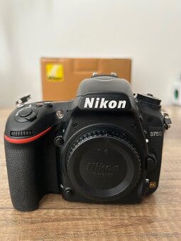 Nikon D750 - 2