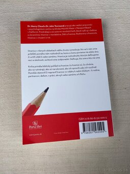 Kniha Hranice - 2