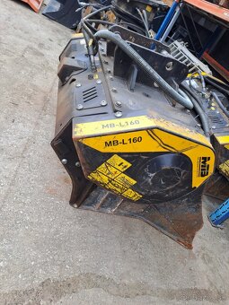 Drviaca lyžica MB-L160 málo používaná, rok 2021 - 2