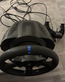 thrustmaster t300 predam tento volant - 2